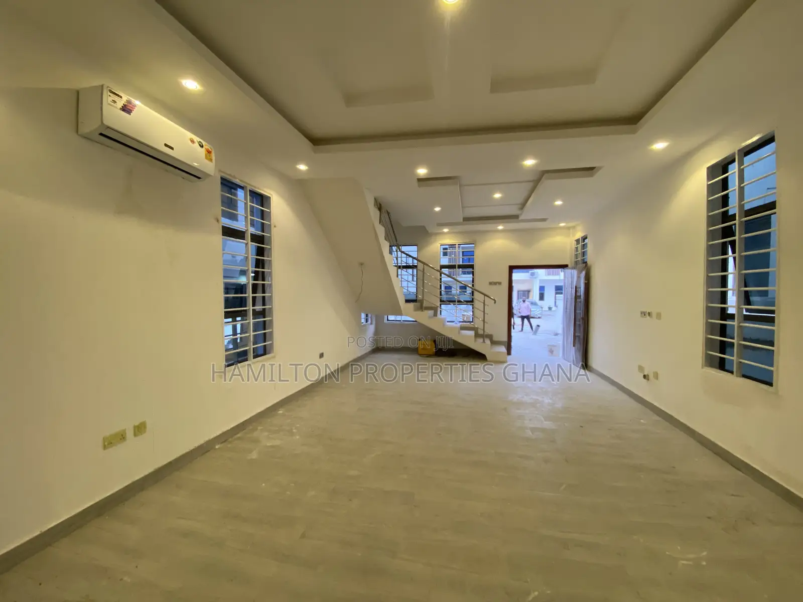 3bdrm House in School Junction for sale