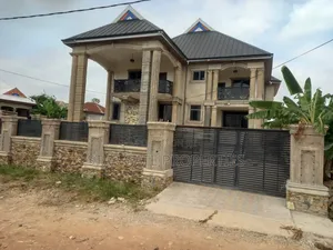 5bdrm House in Buoho, Kumasi Metropolitan for sale