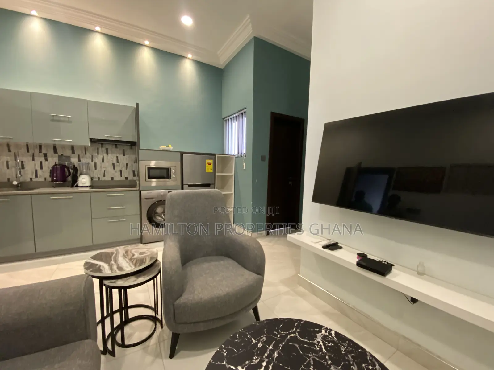 Furnished 1bdrm Apartment in School Junction for rent