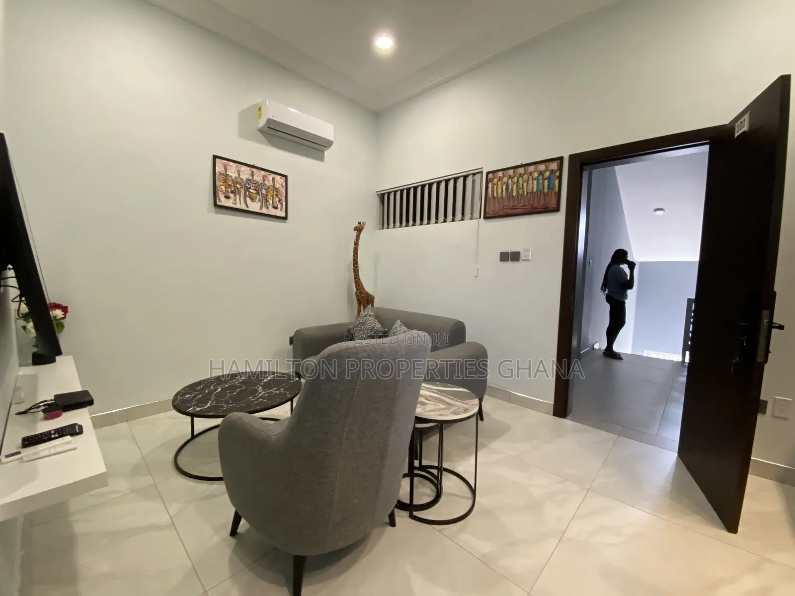 Furnished 1bdrm Apartment in School Junction for rent