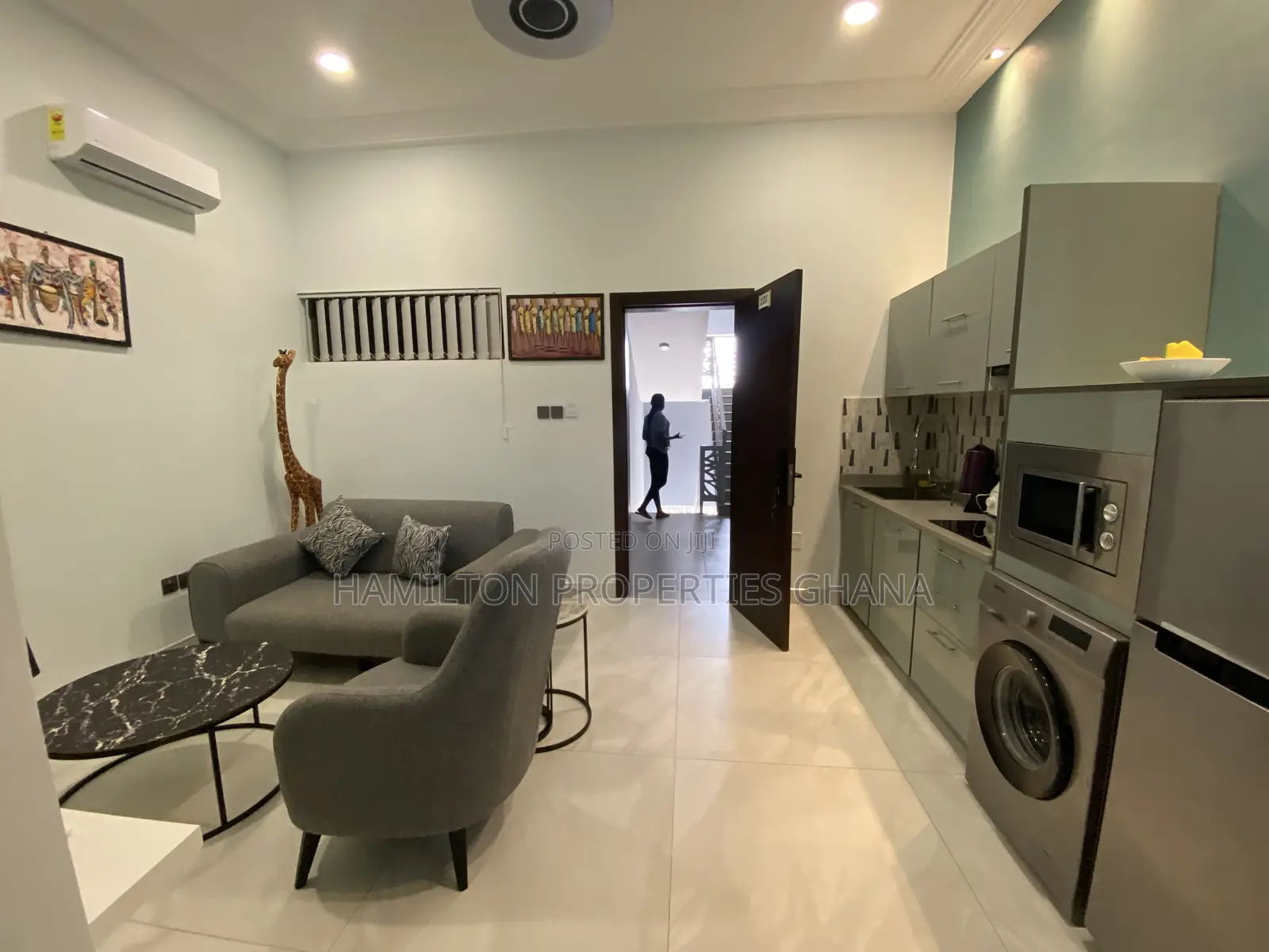 Furnished 1bdrm Apartment in School Junction for rent