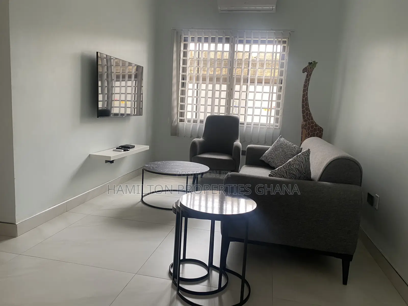 Furnished 1bdrm Apartment in School Junction for rent
