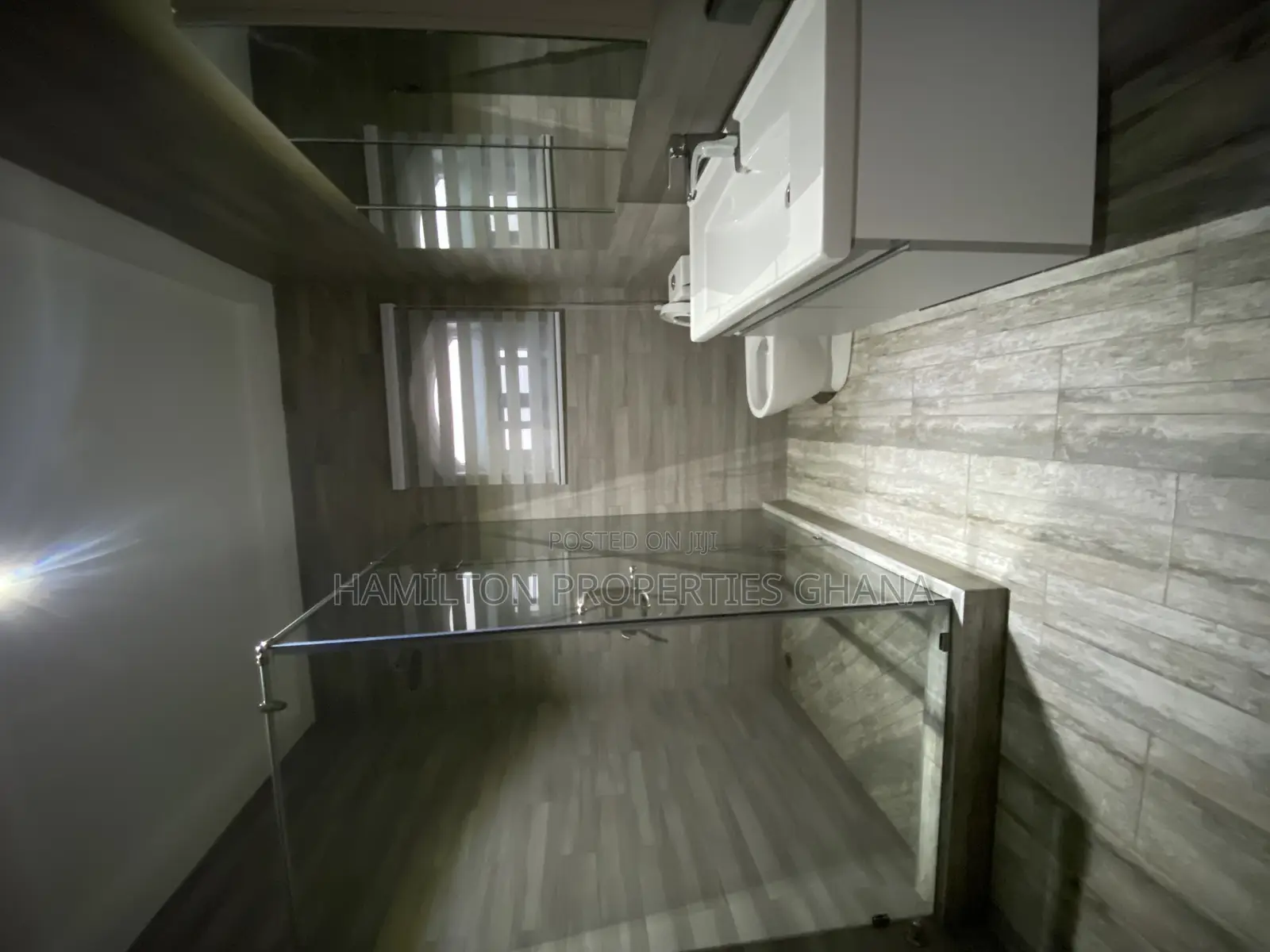 Furnished 3bdrm Apartment in East Legon, A&C Mall Area for rent