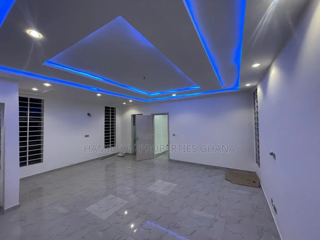 2bdrm House in Botwe, Little Roses Area for sale