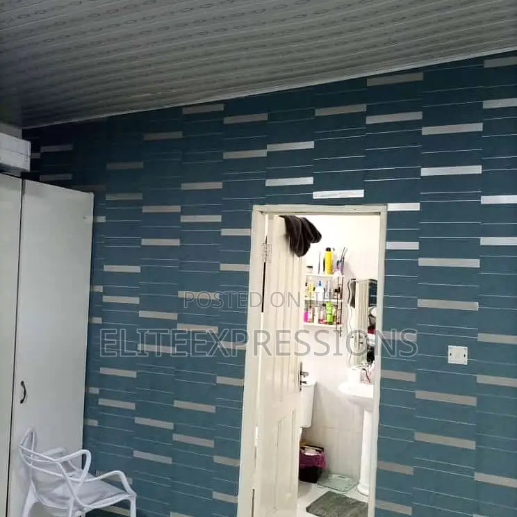 Professional Wallpaper Installation