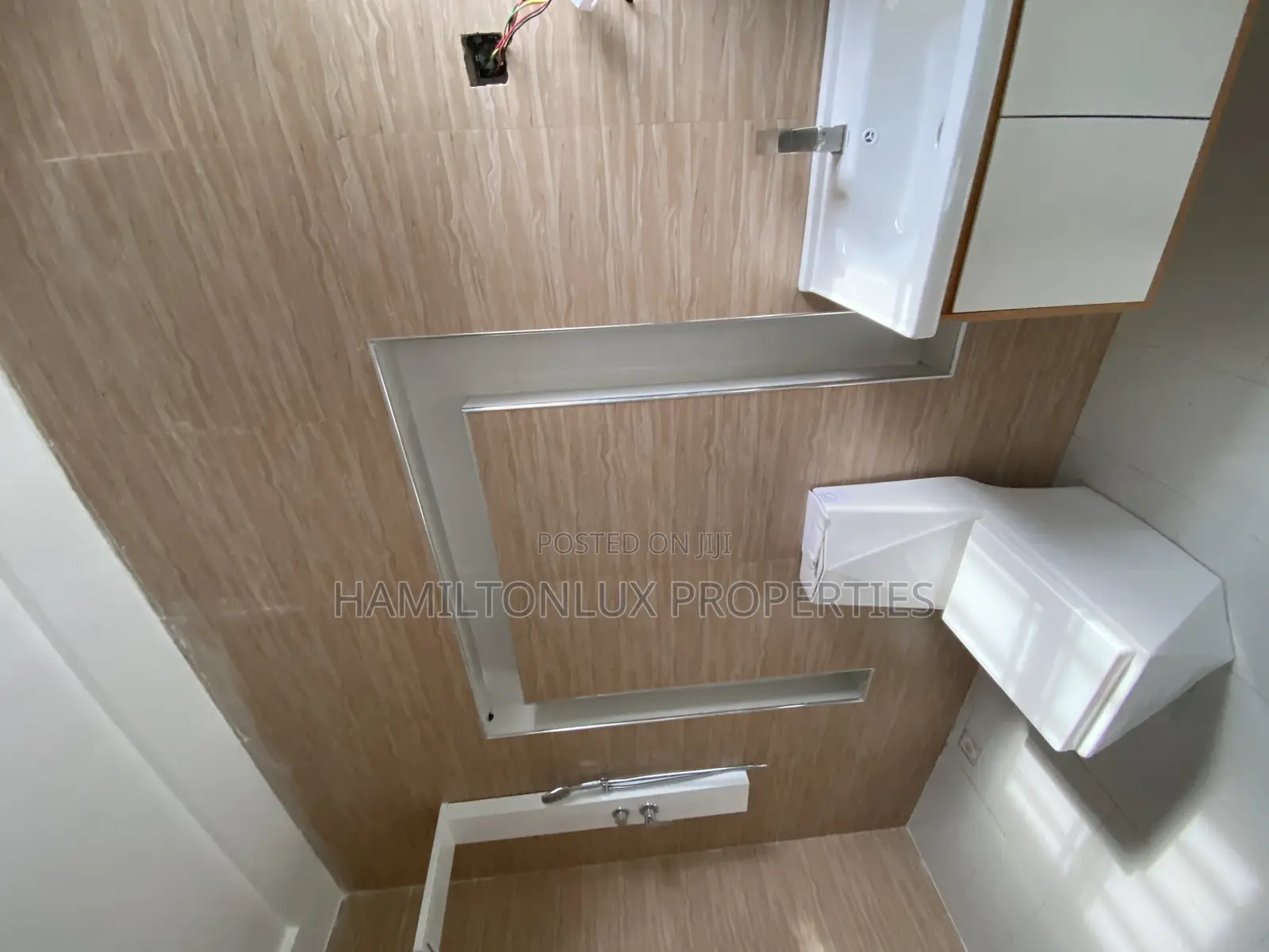 3bdrm House in Lakeside for sale
