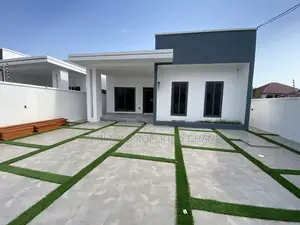 3bdrm House in Lakeside for sale
