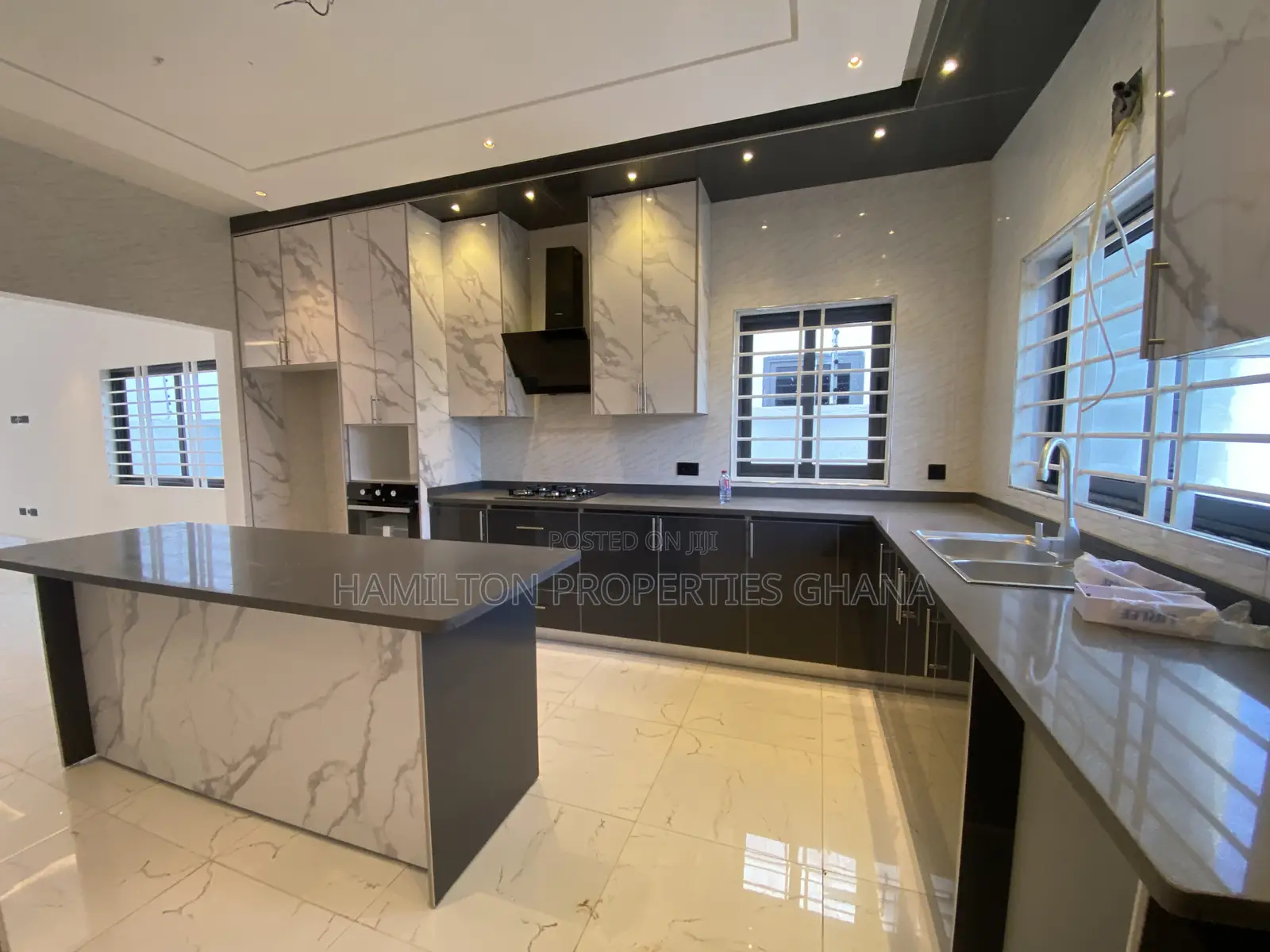 3bdrm House in Lakeside for sale