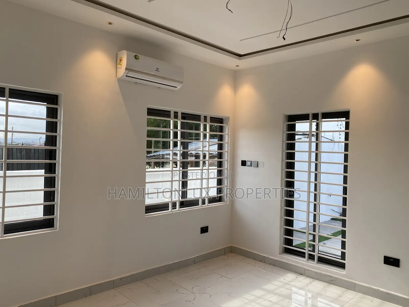 3bdrm House in Lakeside for sale