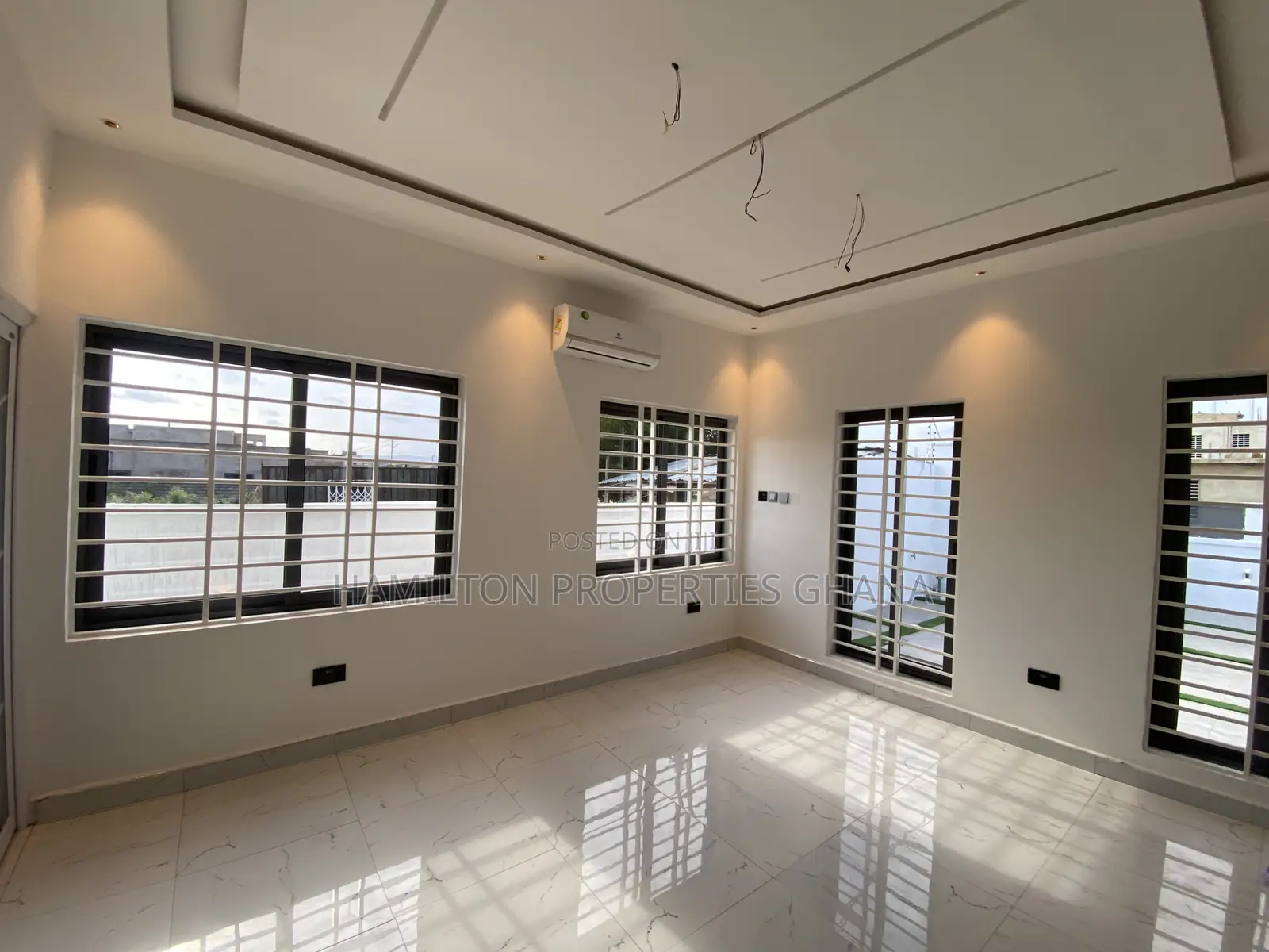 3bdrm House in Lakeside for sale