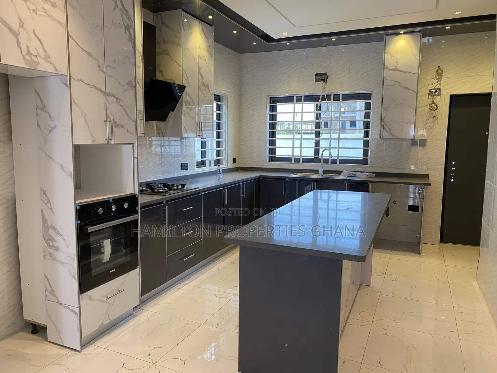 3bdrm House in Lakeside for sale