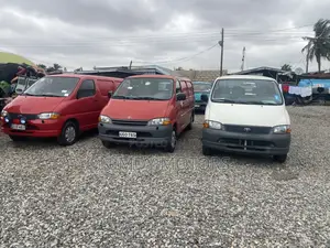 Toyota HiAce 2010 White