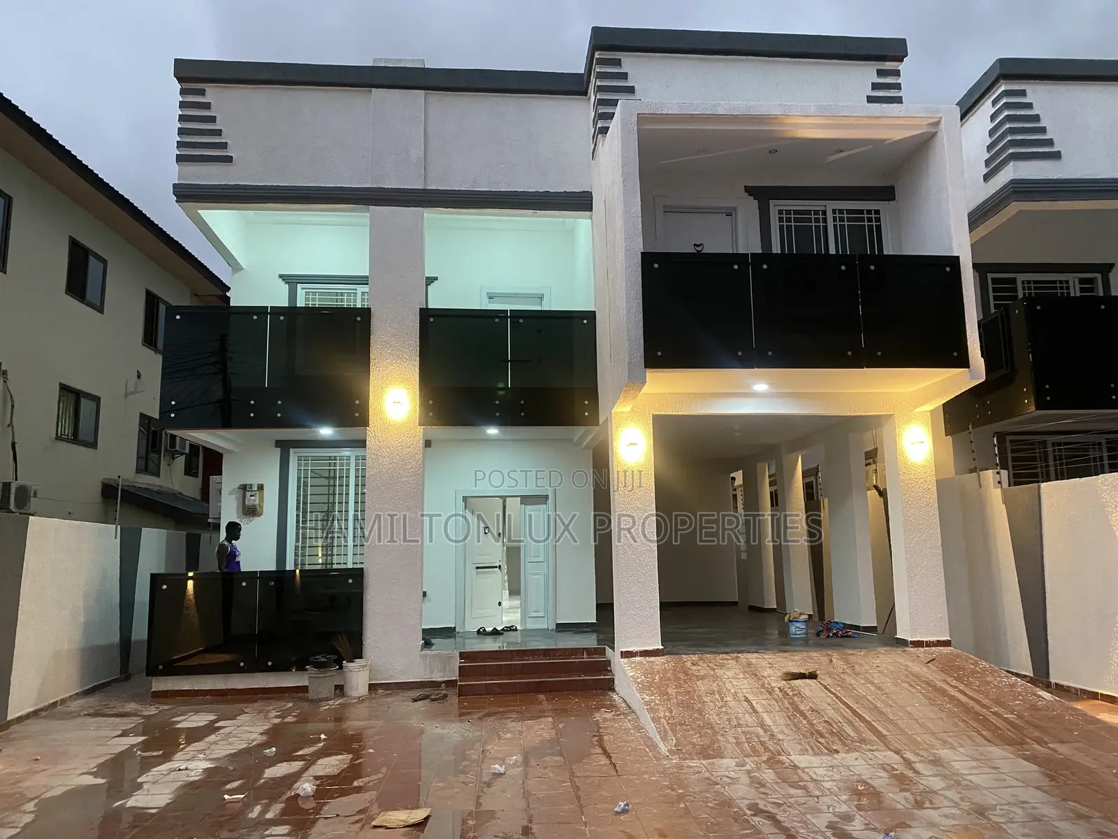 4bdrm House in Lakeside for sale