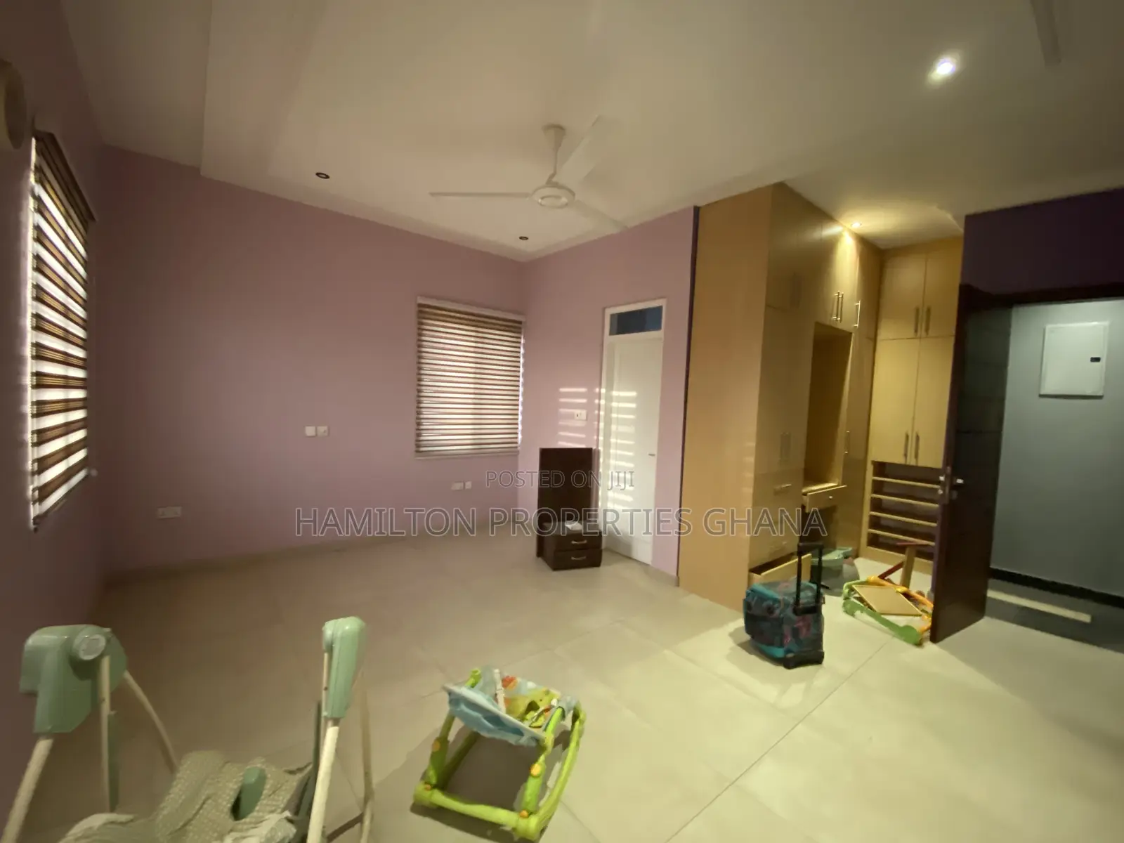3bdrm House in Adenta, Commandos for rent