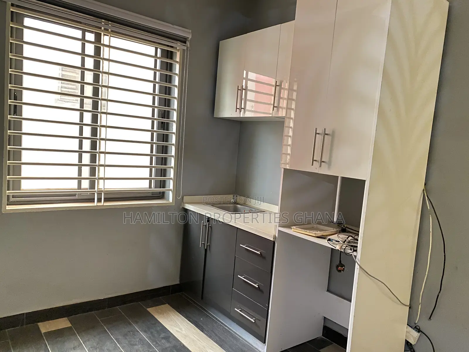 3bdrm House in Adenta, Commandos for rent
