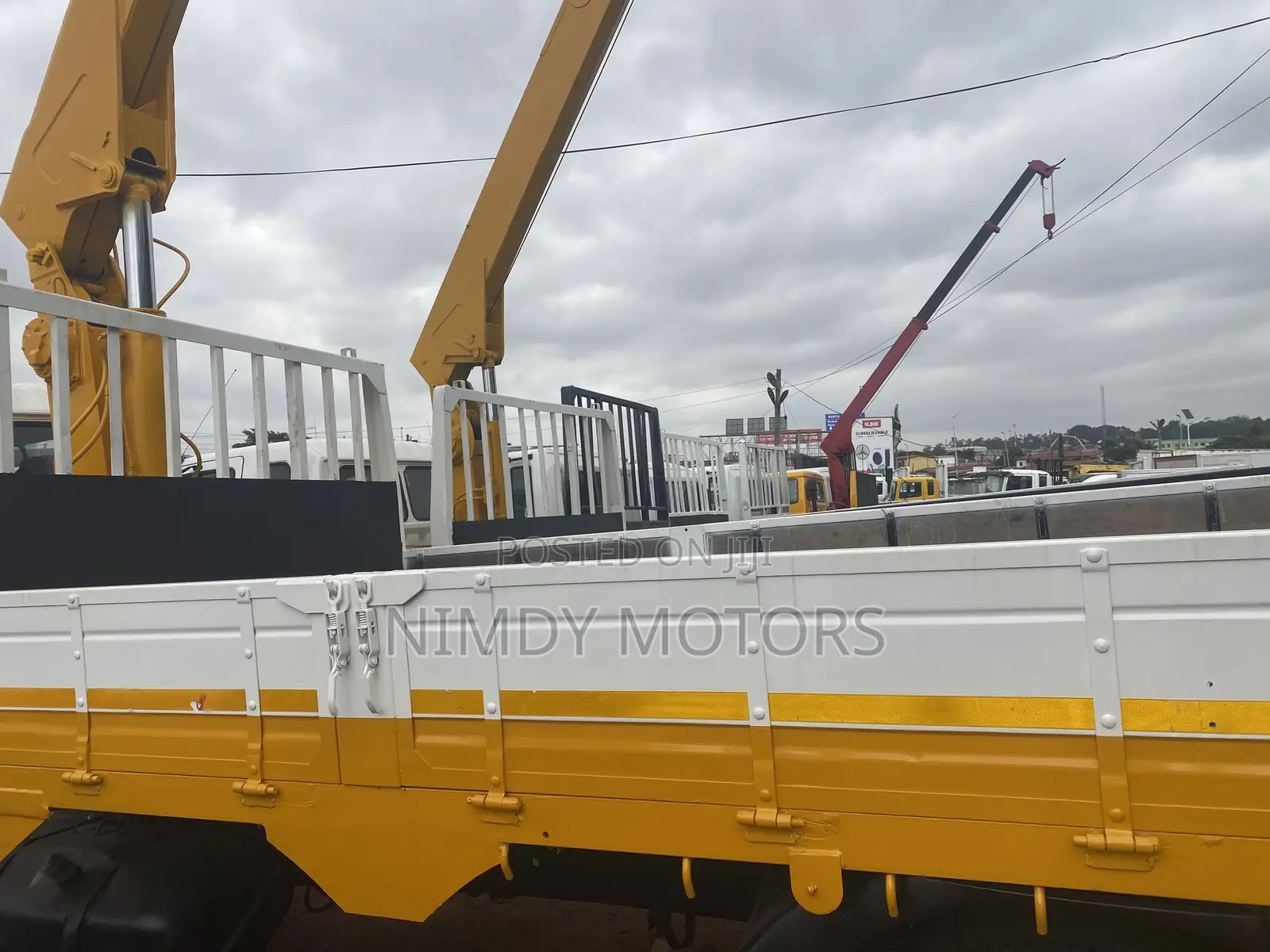 Hyundai 5 Tons Crane
