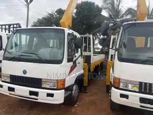 Hyundai 5 Tons Crane