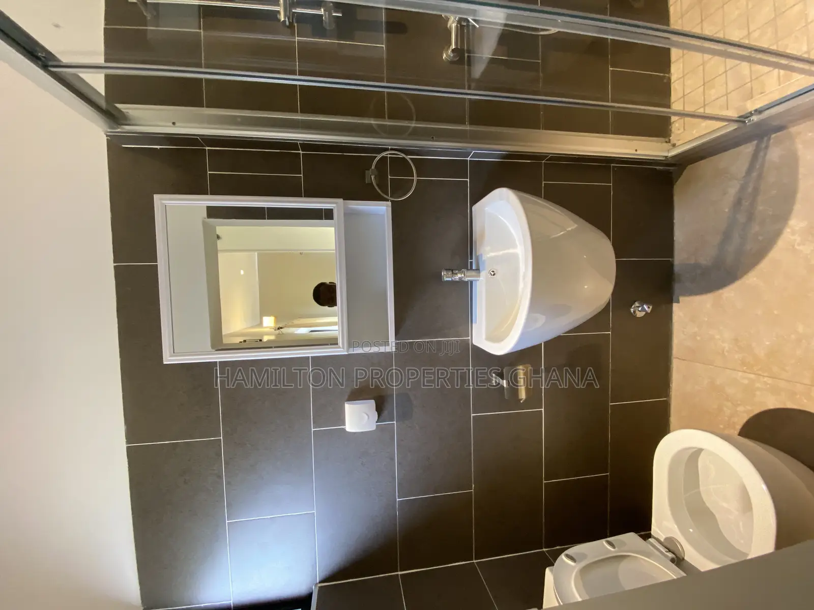 4bdrm Mansion in Agbogba, School Park Area for sale
