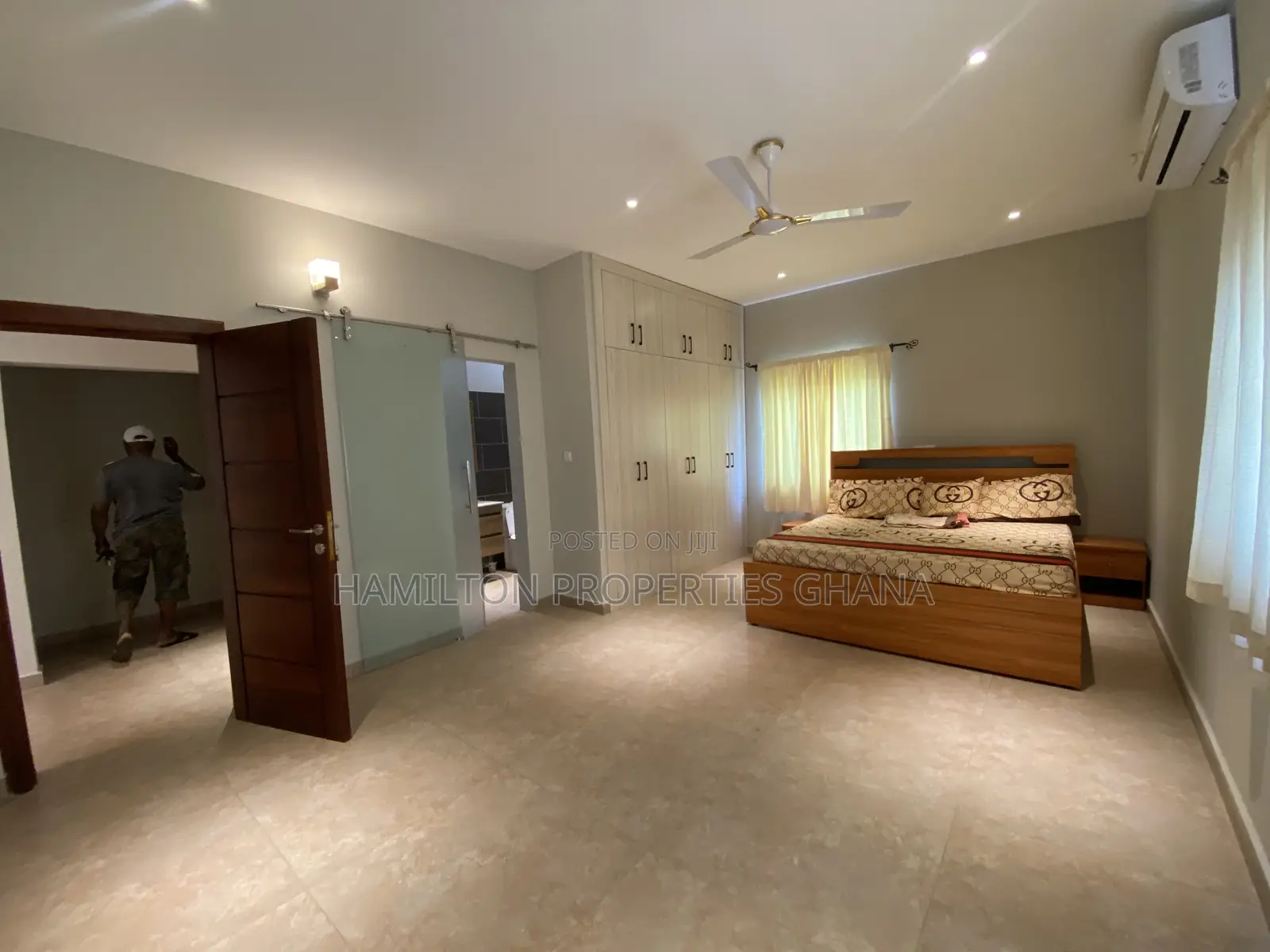 4bdrm Mansion in Agbogba, School Park Area for sale