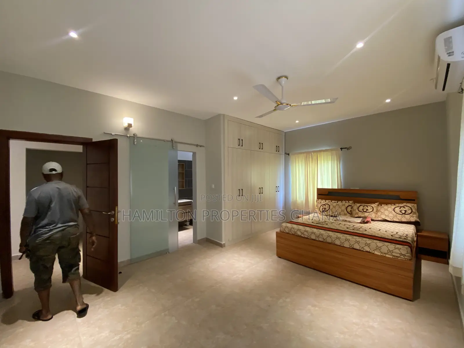 4bdrm Mansion in Agbogba, School Park Area for sale