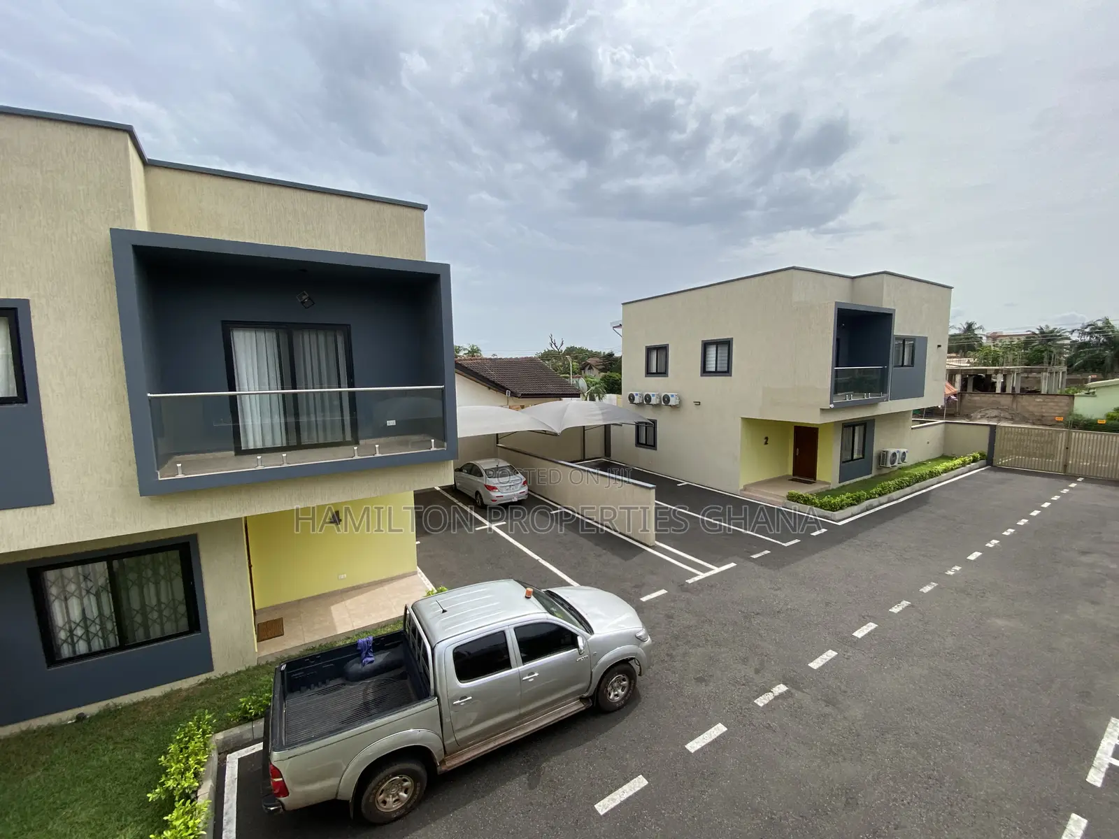 4bdrm Mansion in Agbogba, School Park Area for sale