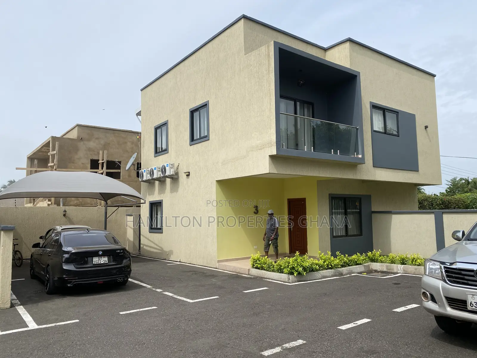 4bdrm Mansion in Agbogba, School Park Area for sale
