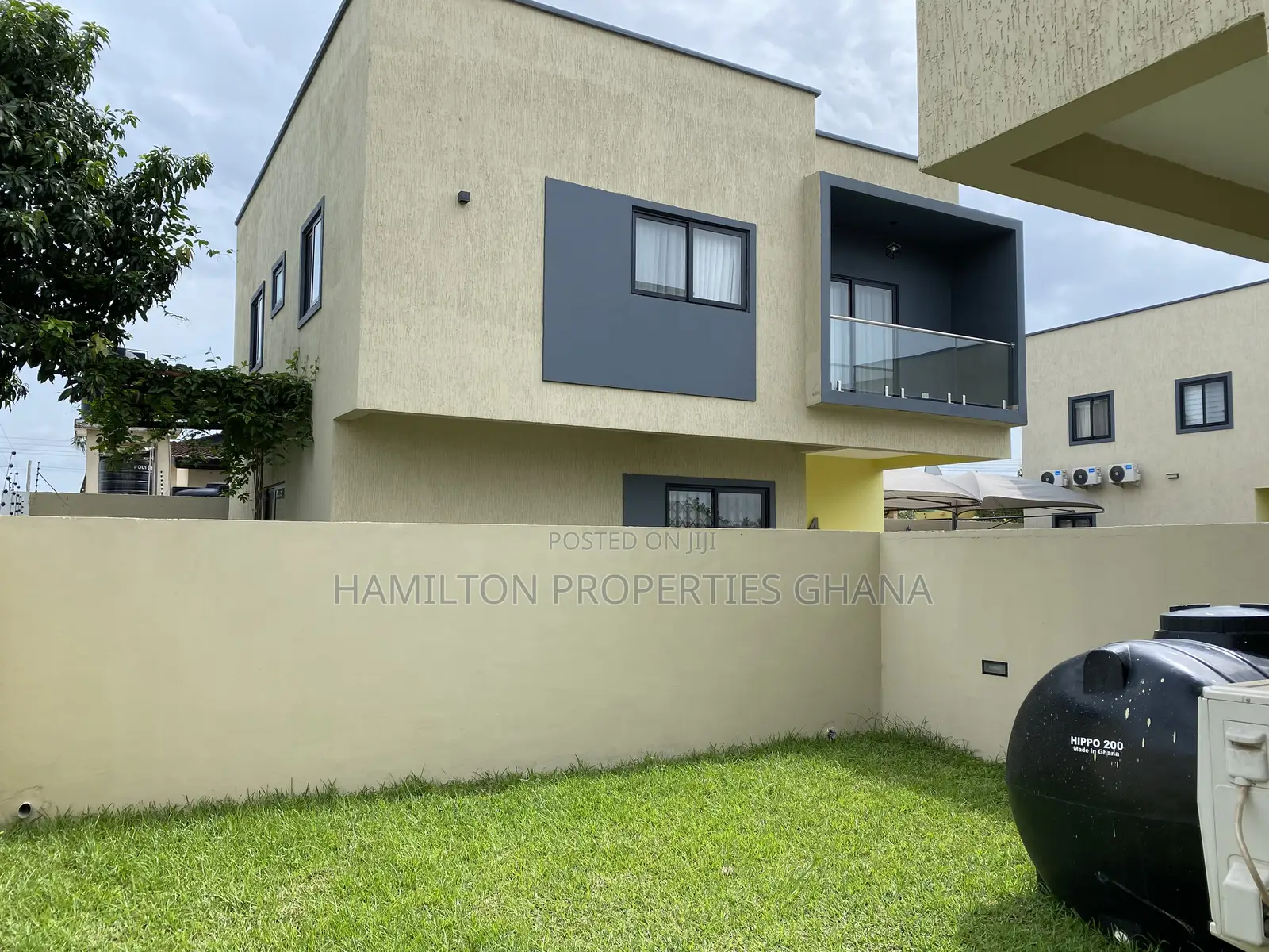 4bdrm Mansion in Agbogba, School Park Area for sale