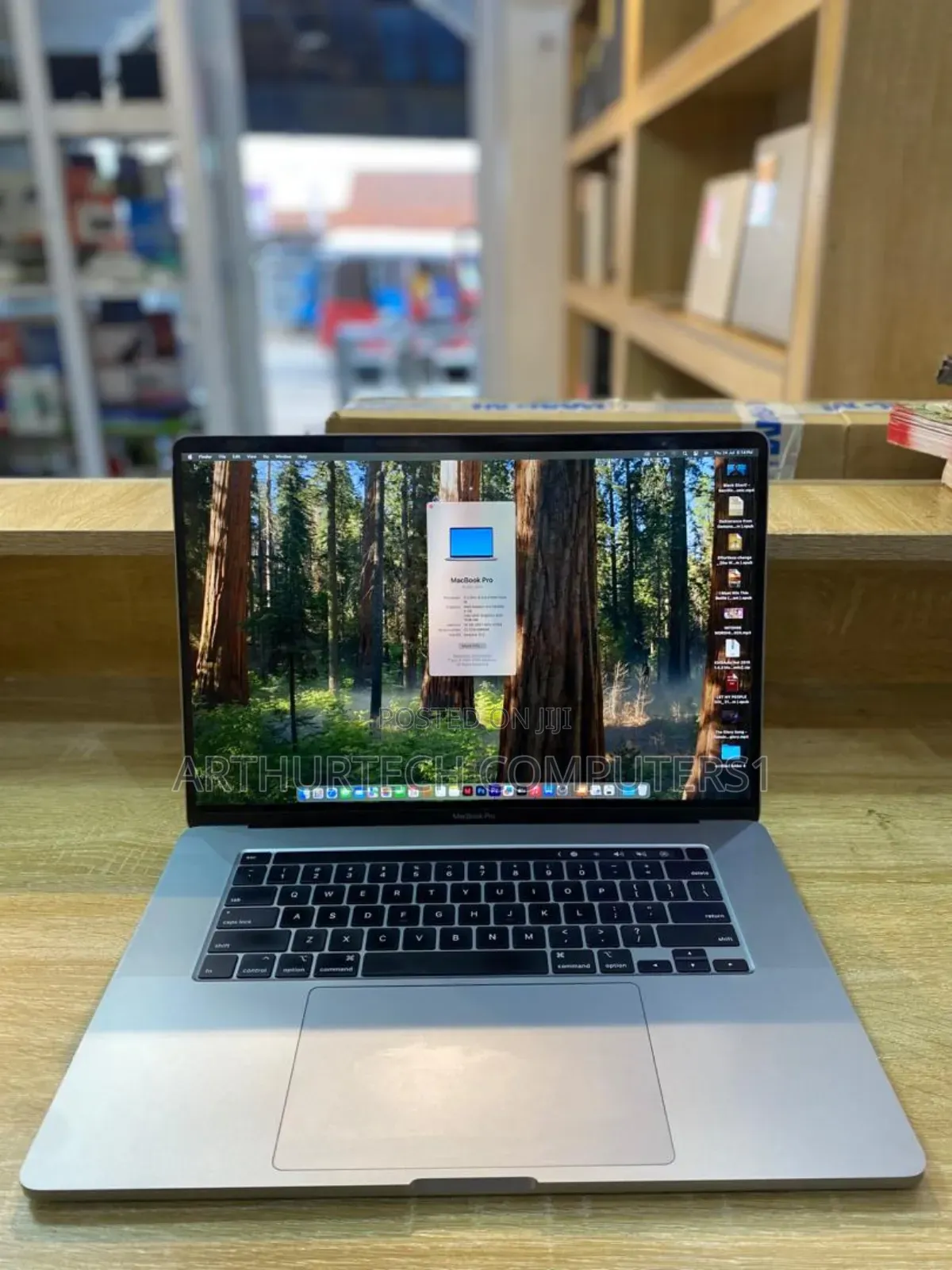 Laptop Apple MacBook Pro 2019 16GB Intel Core i9 SSD 1T