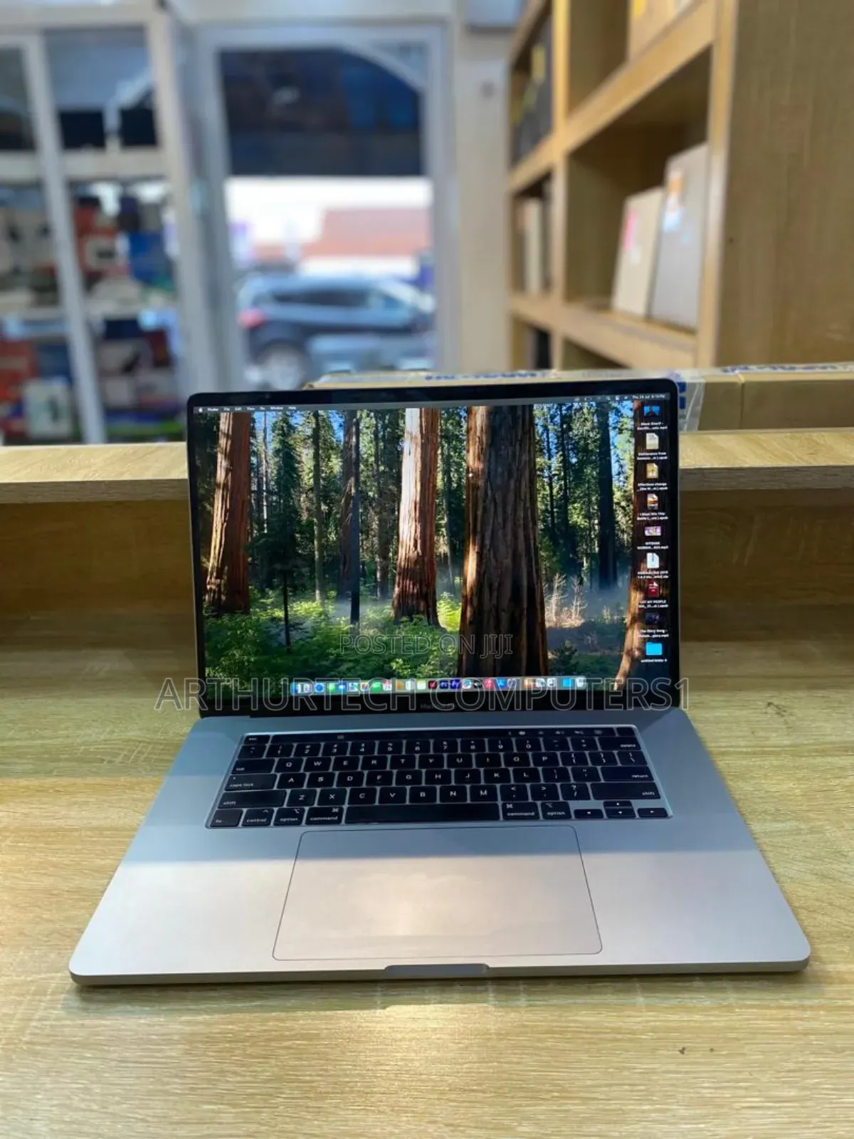 Laptop Apple MacBook Pro 2019 16GB Intel Core i9 SSD 1T