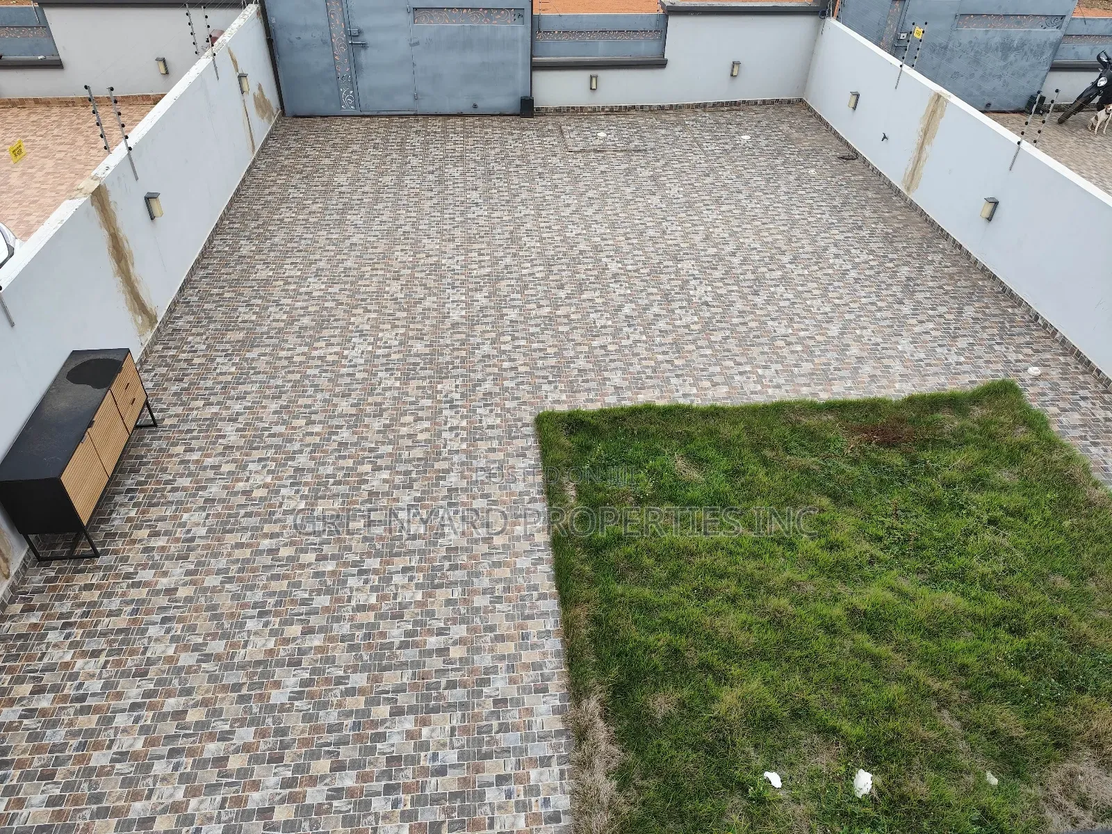 5bdrm House in Ogbojo, East Legon for sale