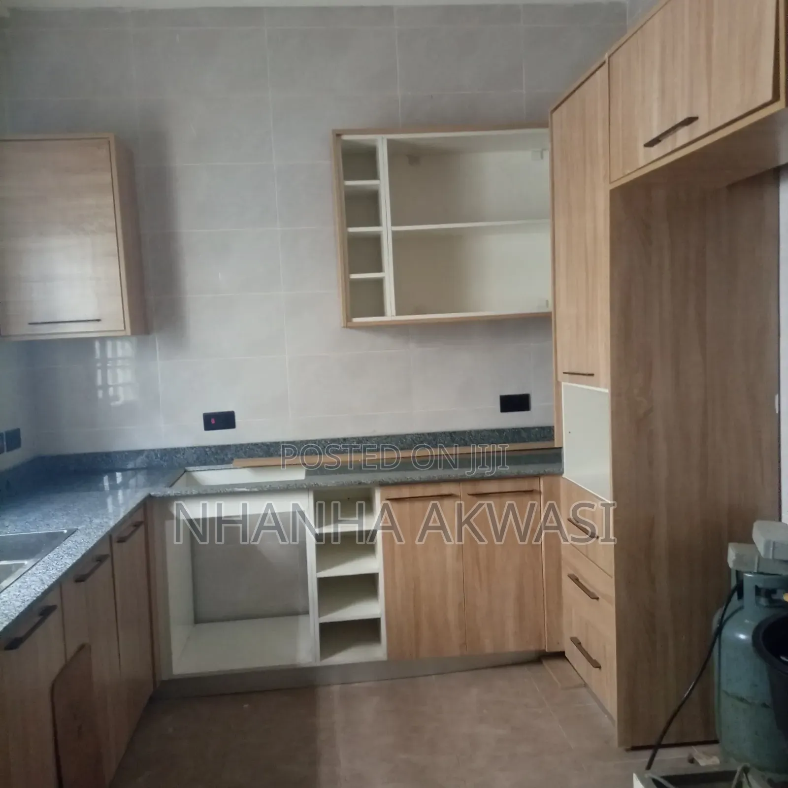 3bdrm House in Spintex Mant, Sakumono for rent