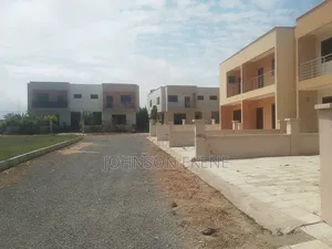 3bdrm Duplex in Spintex for rent