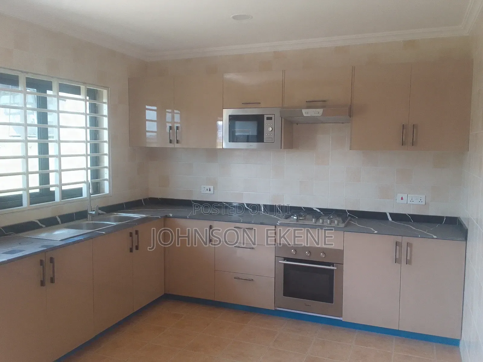 3bdrm Duplex in Spintex for rent