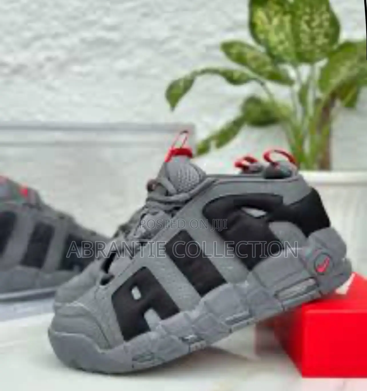 Nike More Uptempo Grey Low Sneaker