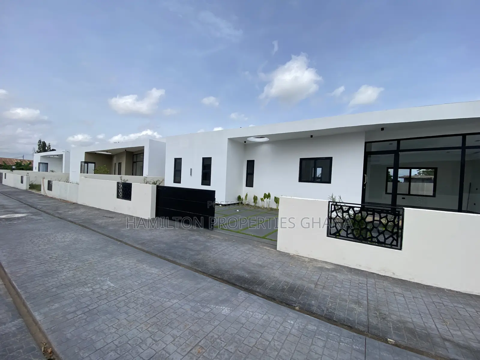 3bdrm Townhouse/Terrace in East Legon Hills for sale