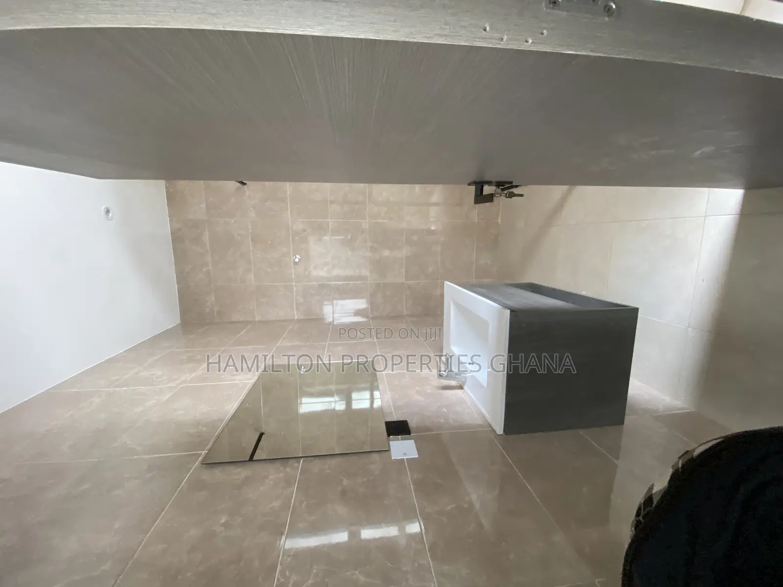 3bdrm Townhouse/Terrace in East Legon Hills for sale