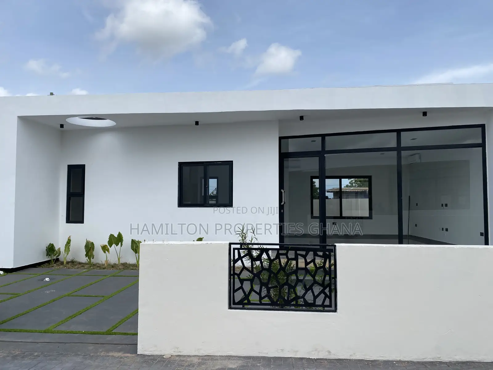 3bdrm Townhouse/Terrace in East Legon Hills for sale