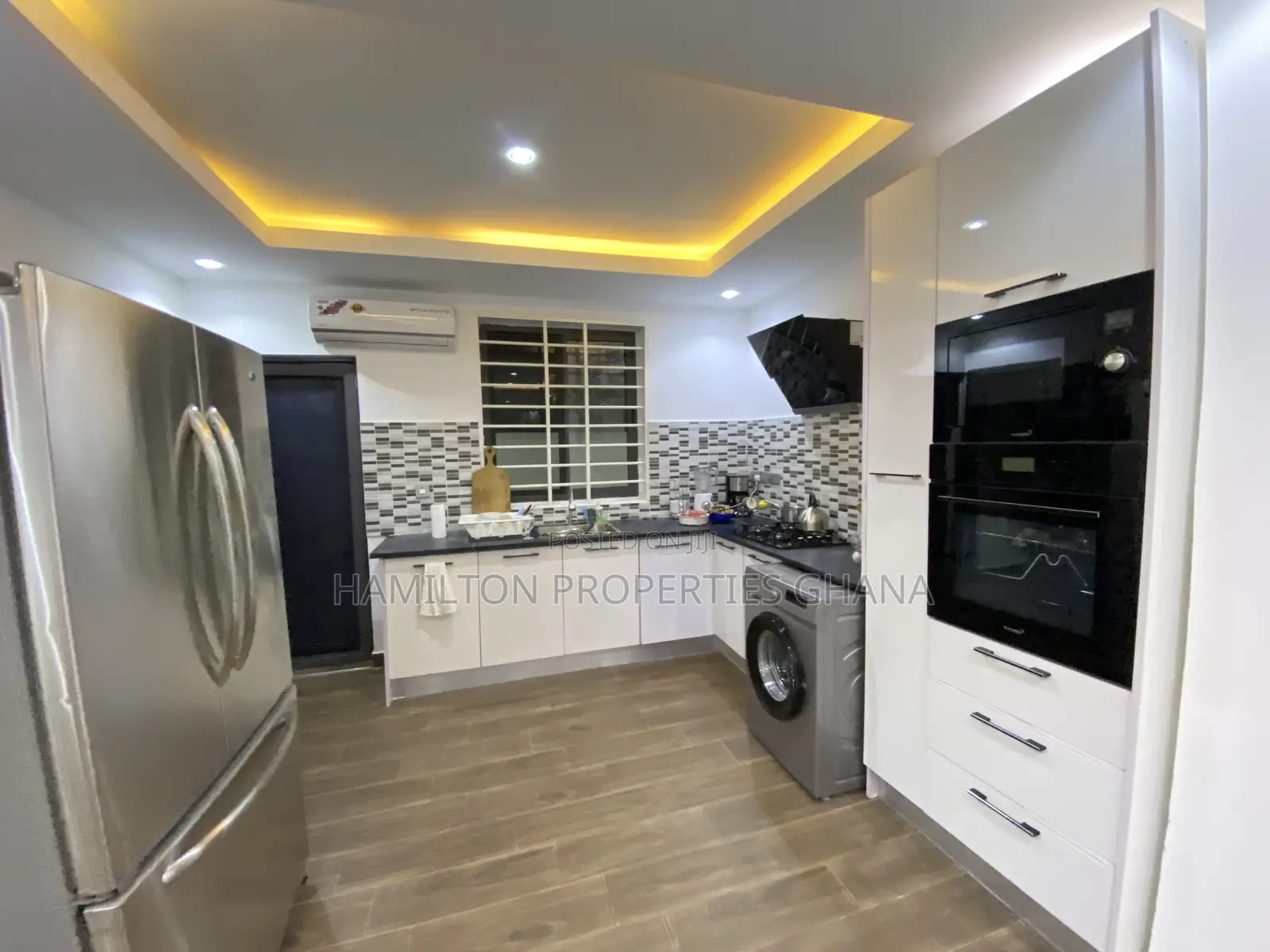Furnished 3bdrm House in School Junction for sale