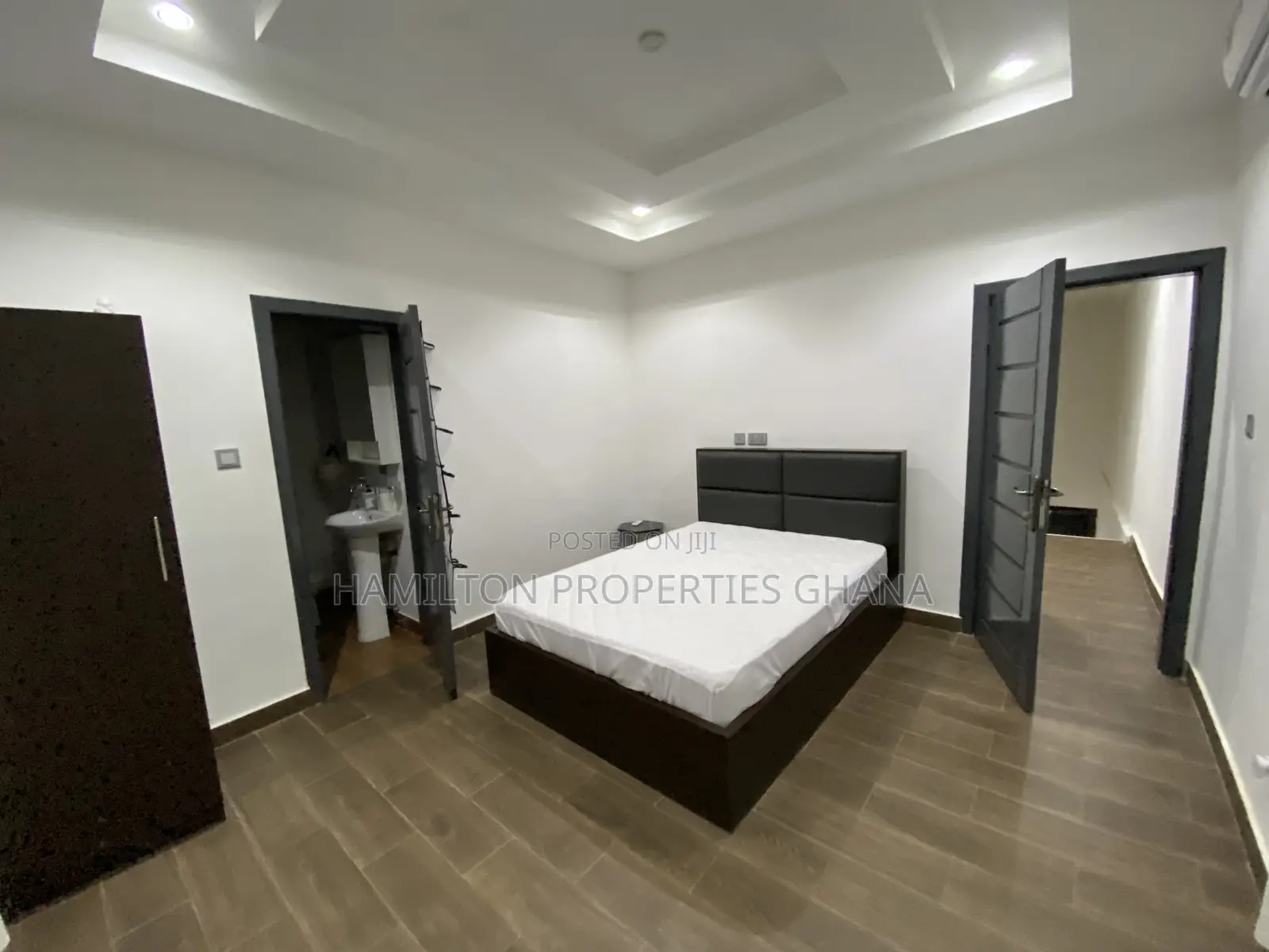 Furnished 3bdrm House in School Junction for sale