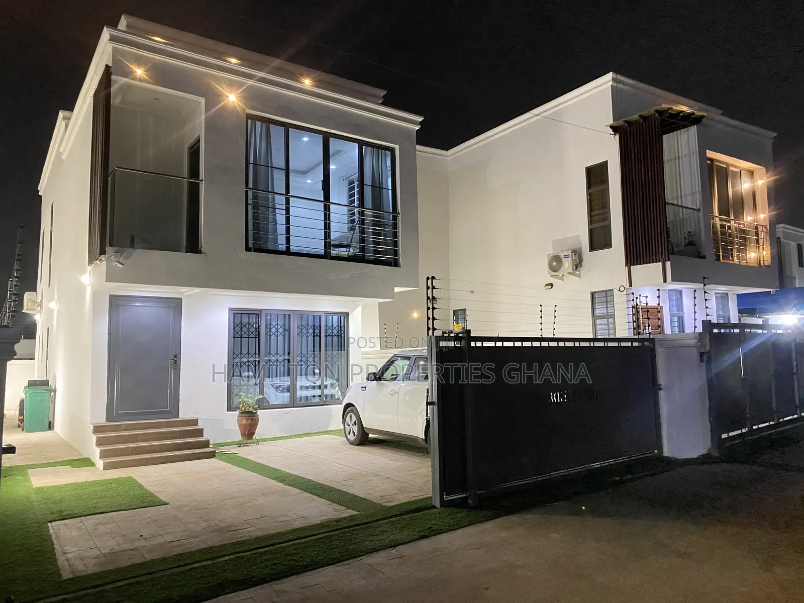 Furnished 3bdrm House in School Junction for sale