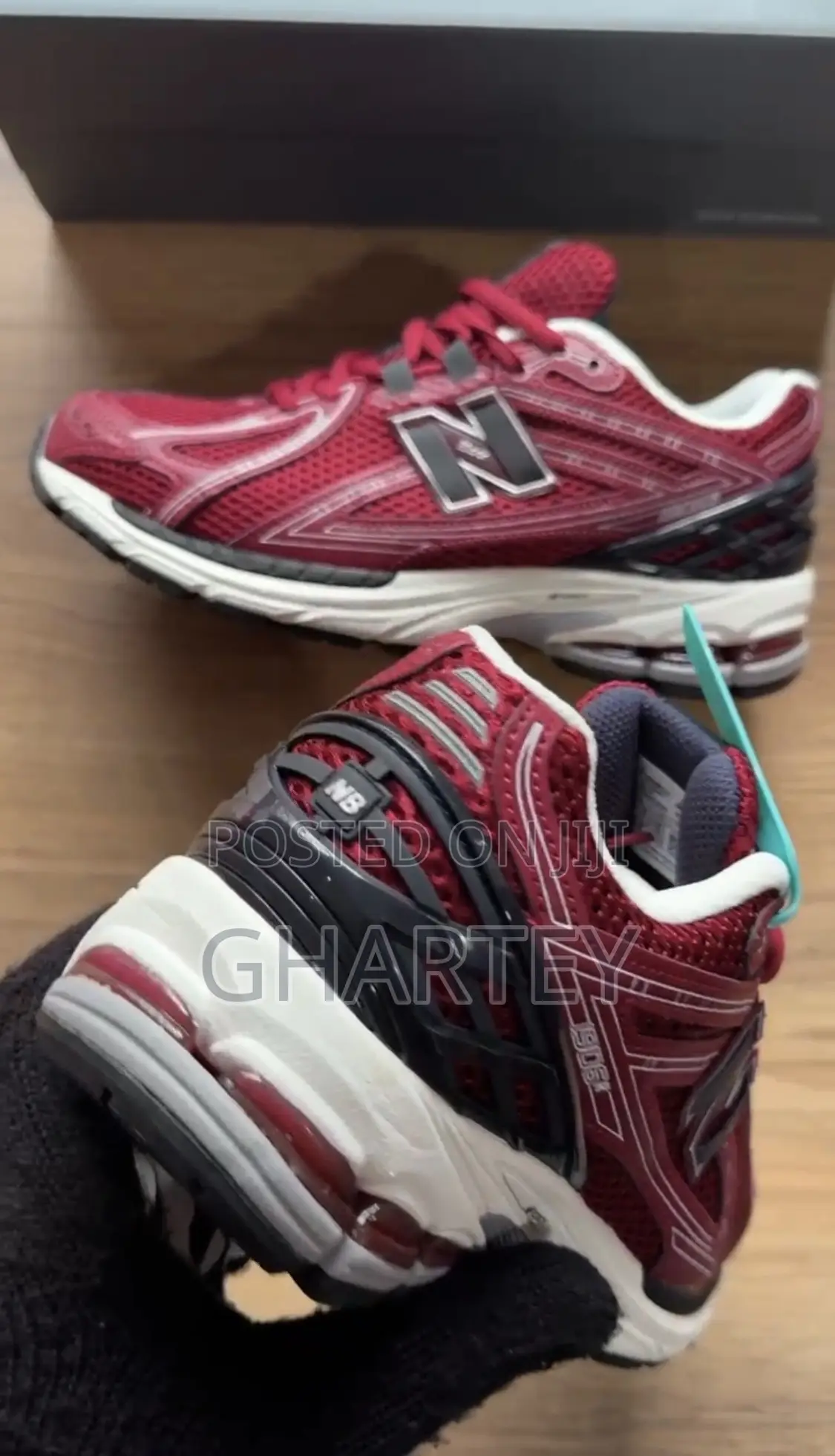 New Balance Luxury Cushion Lightweight Sneakers - Wine
