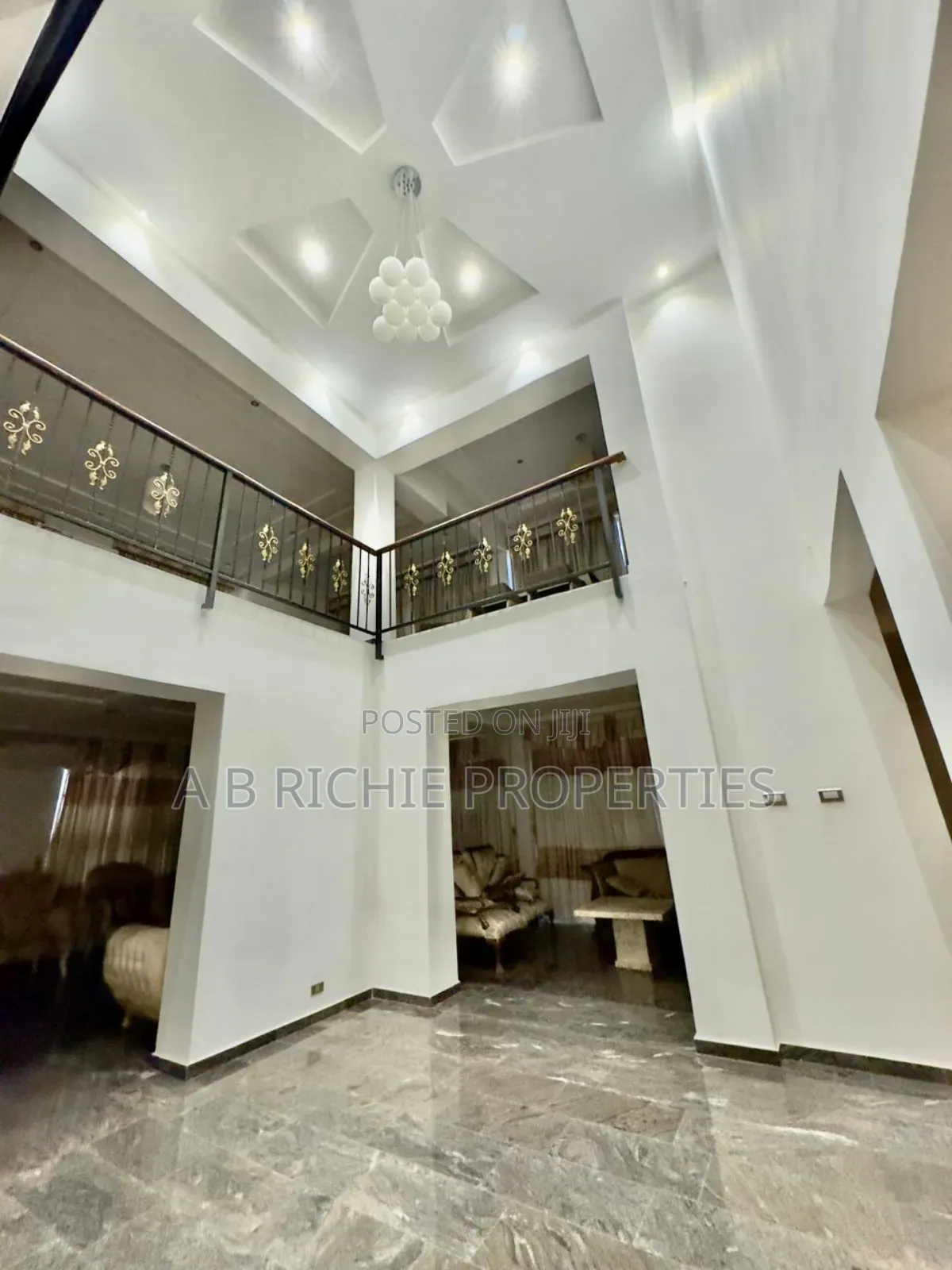 4bdrm Mansion in Ab Richie Properties, Cantonments for sale