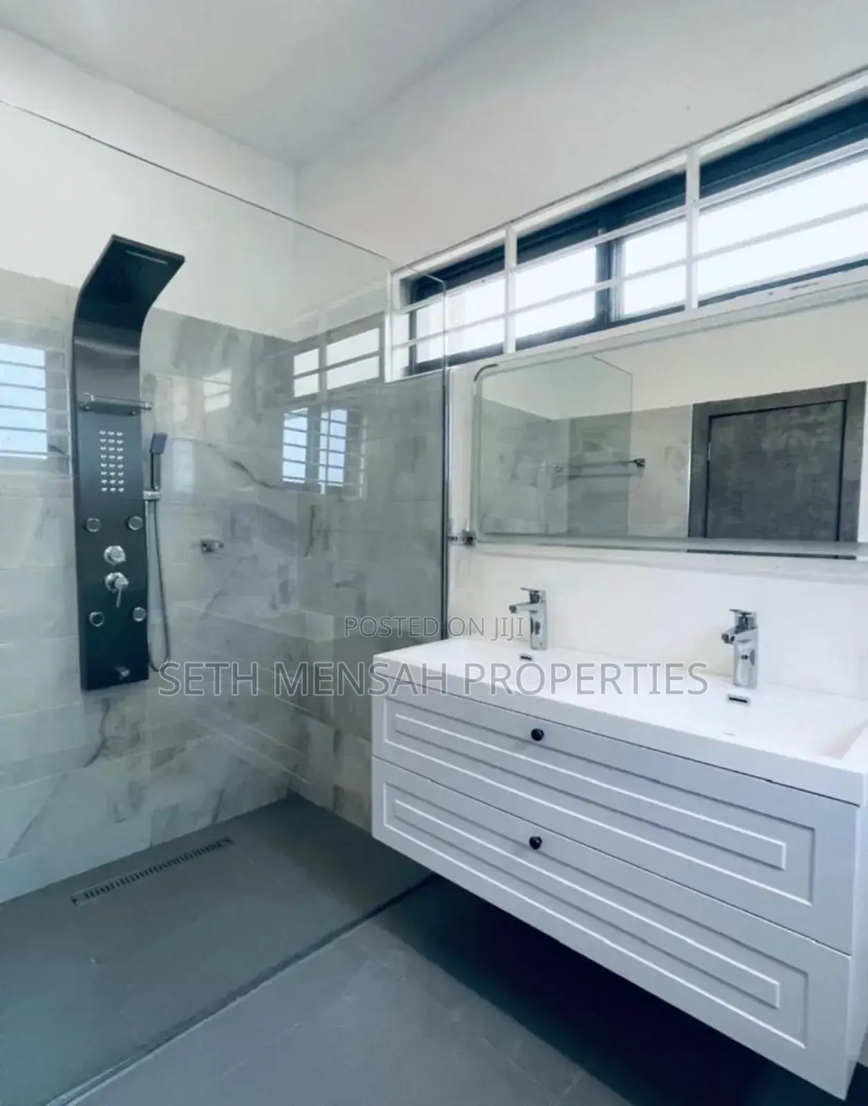 4bdrm House in School Junction for sale