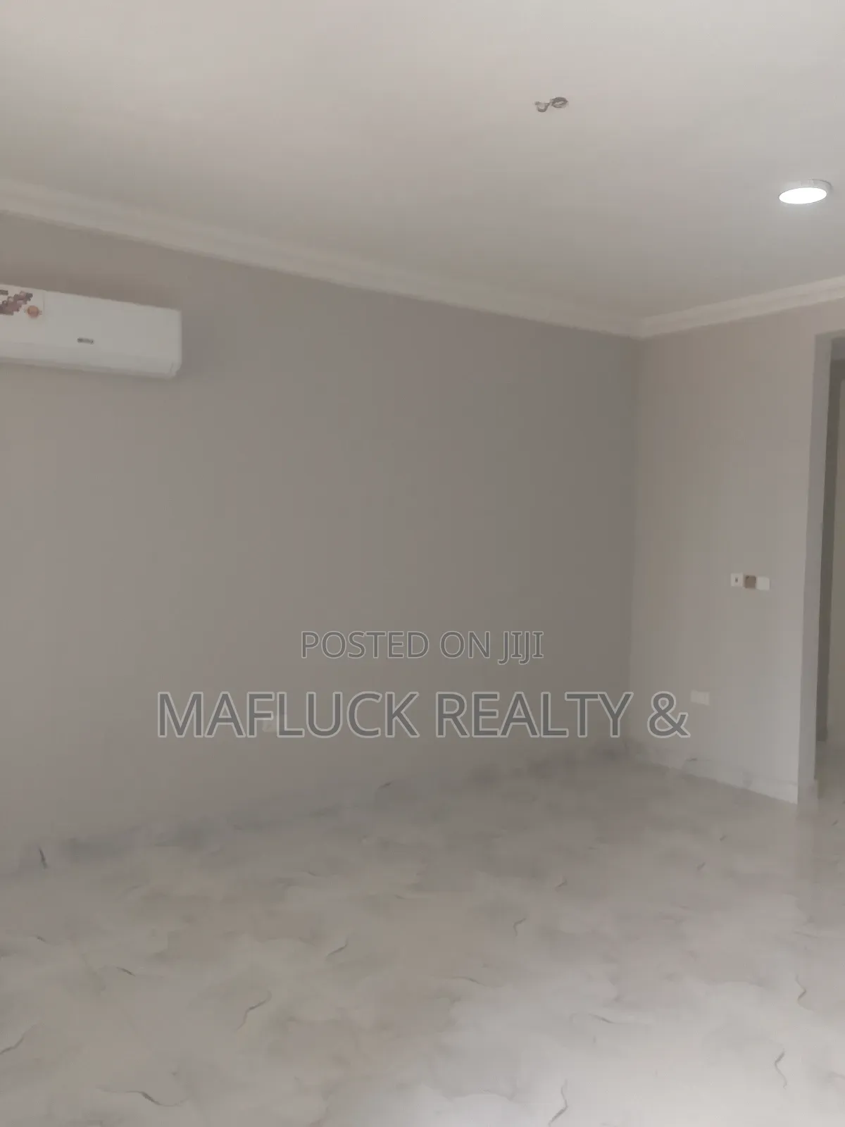 2bdrm Apartment in Lakeside Estate for rent