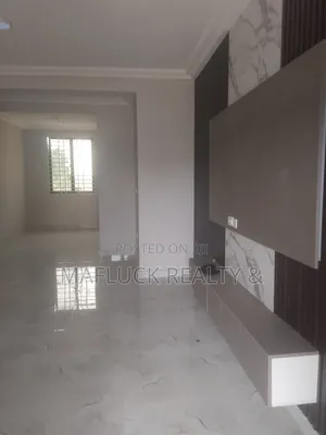 2bdrm Apartment in Lakeside Estate for rent
