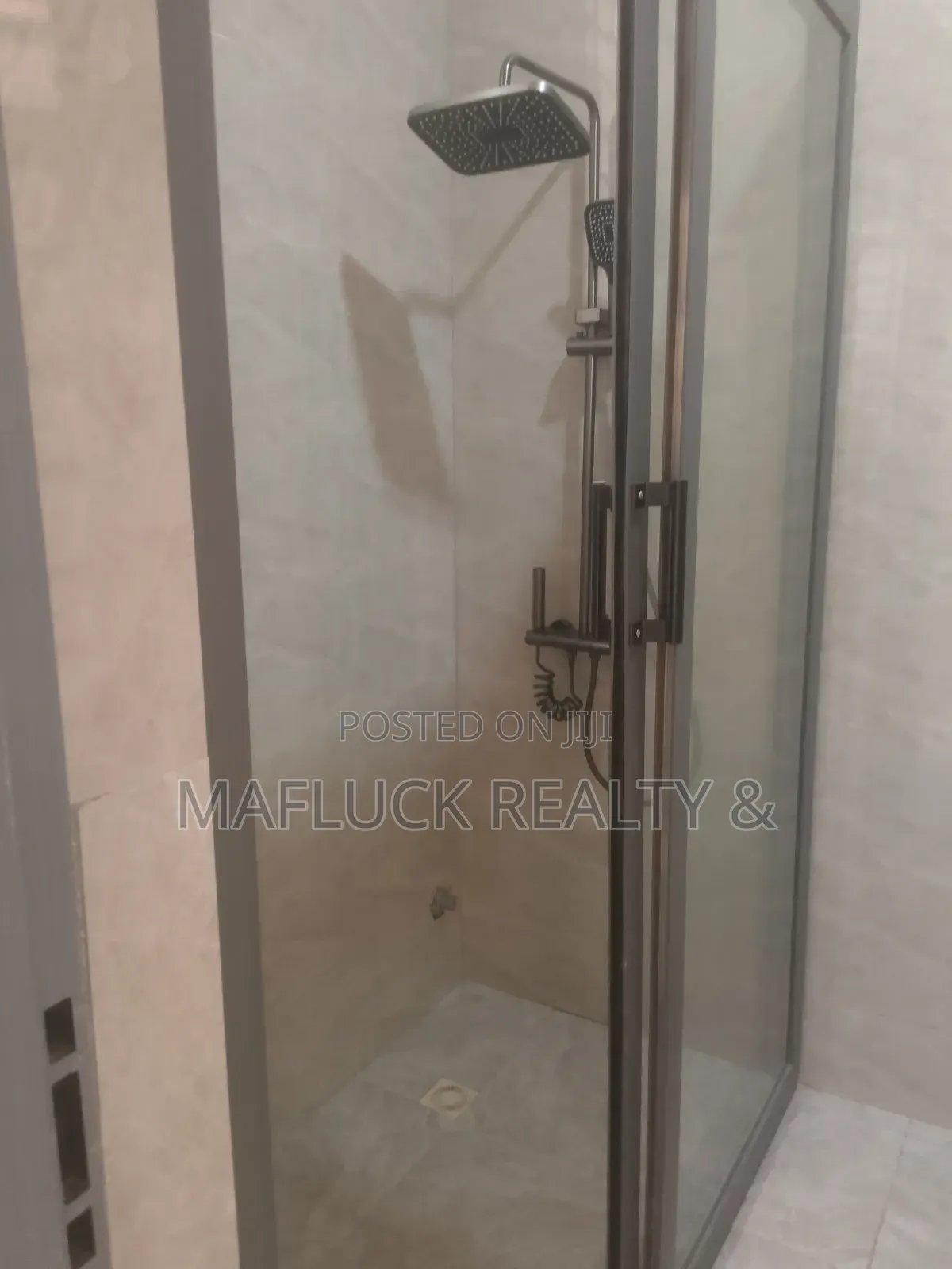 2bdrm Apartment in Lakeside Estate for rent