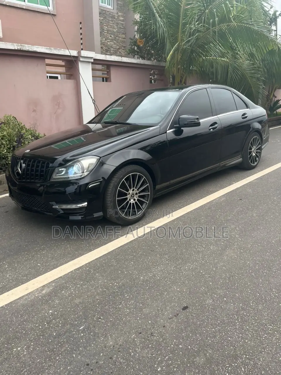 Mercedes-Benz C250 2014 Black
