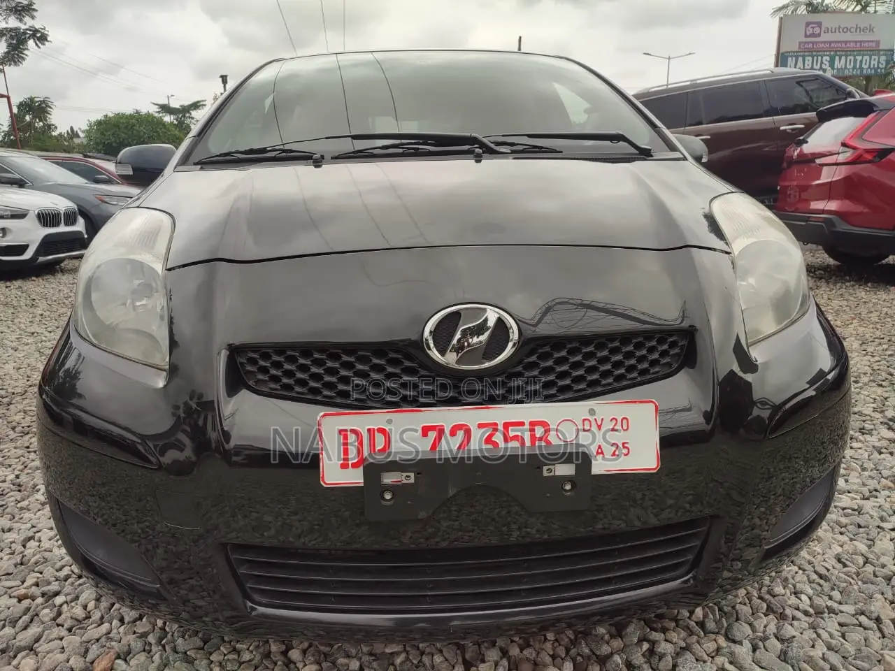 Toyota Vitz 1.3 AWD 5dr 2010 Black