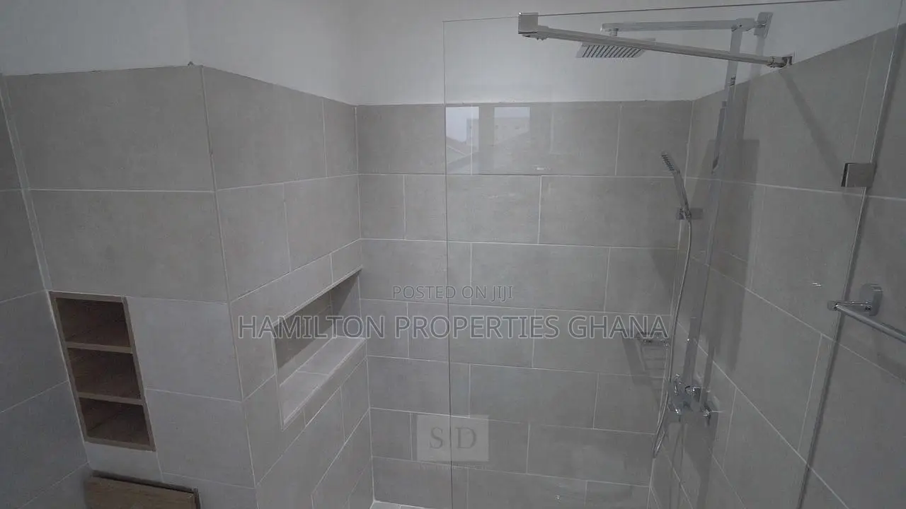 4bdrm House in East Legon for sale