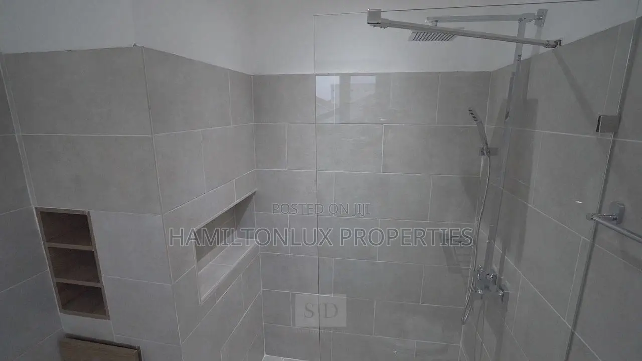 4bdrm House in East Legon for sale